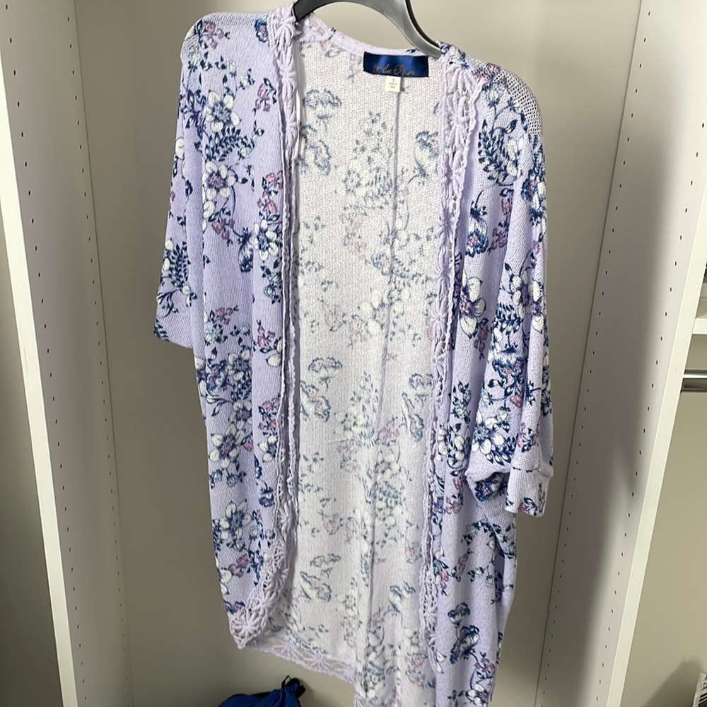 Floral kimono/cardigan